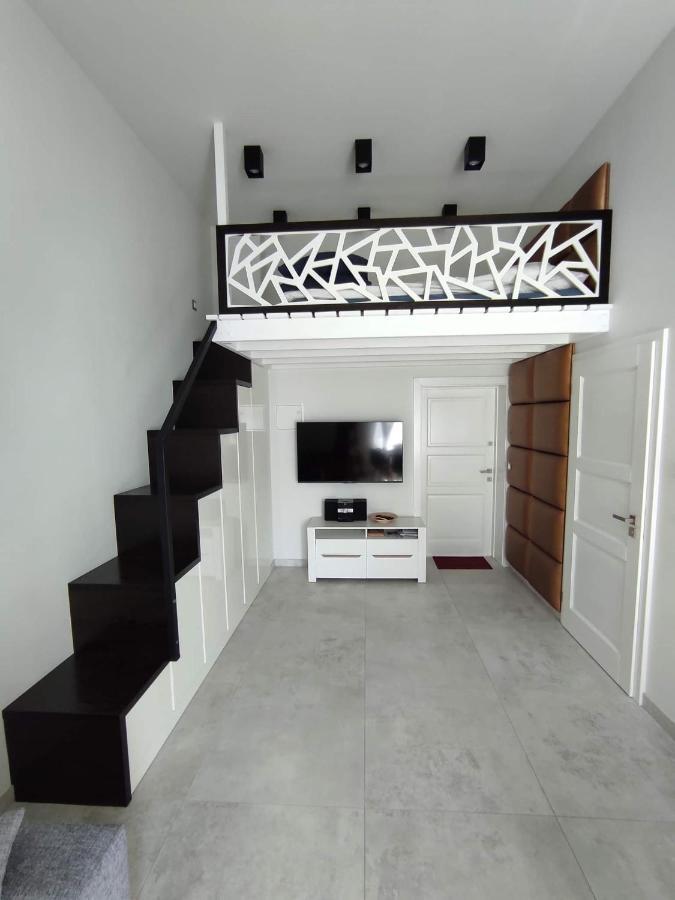 Apartament W Stylu Loft Jelenia Gora Luaran gambar